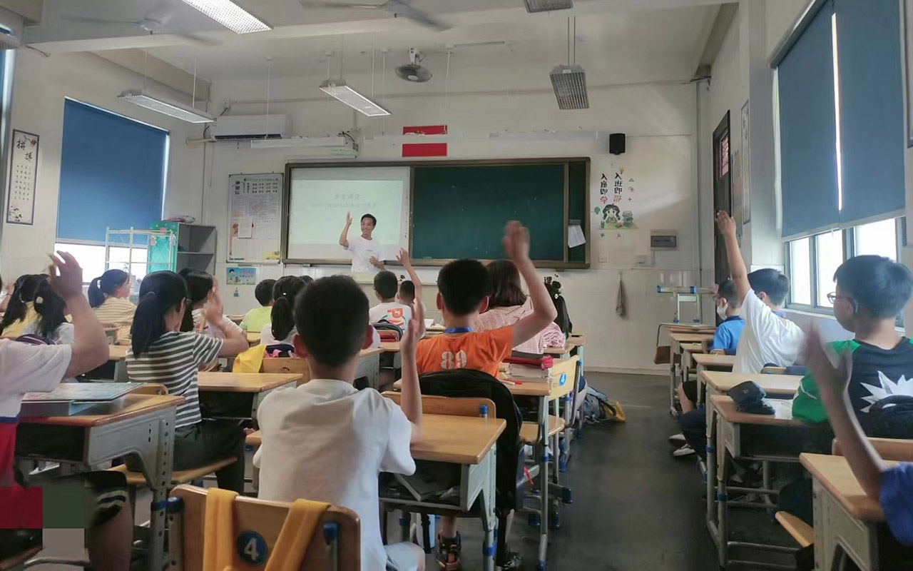 武陟冯家小学